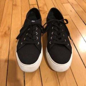 Steve Madden Platform Sneaker